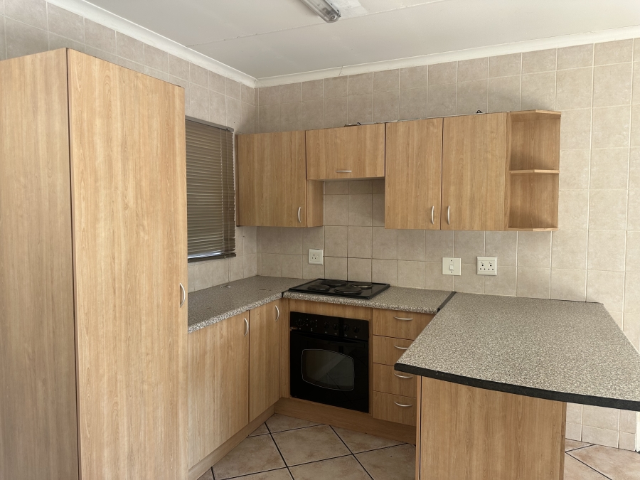 To Let 3 Bedroom Property for Rent in Cashan North West